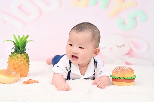 中国台湾宝宝手上小红点